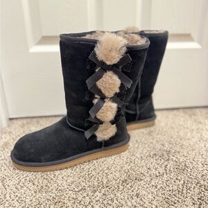 Women’s Koolaburra by UGG Women's Suede Bow Tall Boots Victoria Black Fur Sz 9